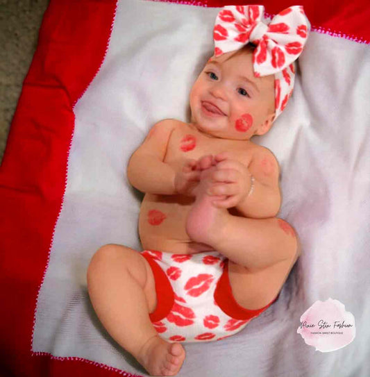 Valentine's Day Baby Girl's Outfit/ Dress/Lipstick Kisses/Valentine's Day Jumper Dress/Mock Neck Sweater/Lipstick Kisses Valentine's Day