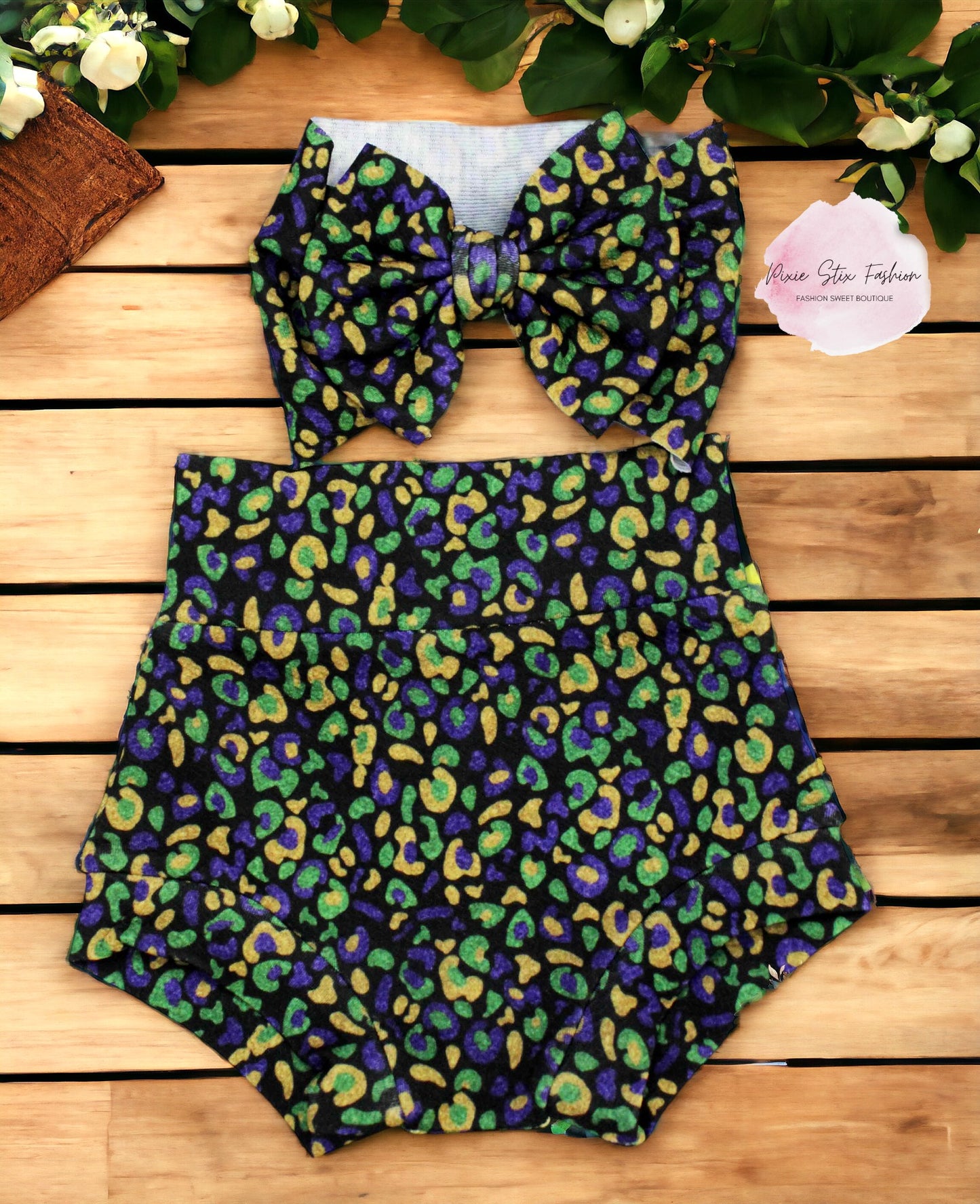 Baby Girl Mardi Gras Baby Bummie and Bow Set, High Waisted Toddler Shorts, Mardi Gras Cheetah/Leopard Bummies/Diaper Cover, Louisiana Baby